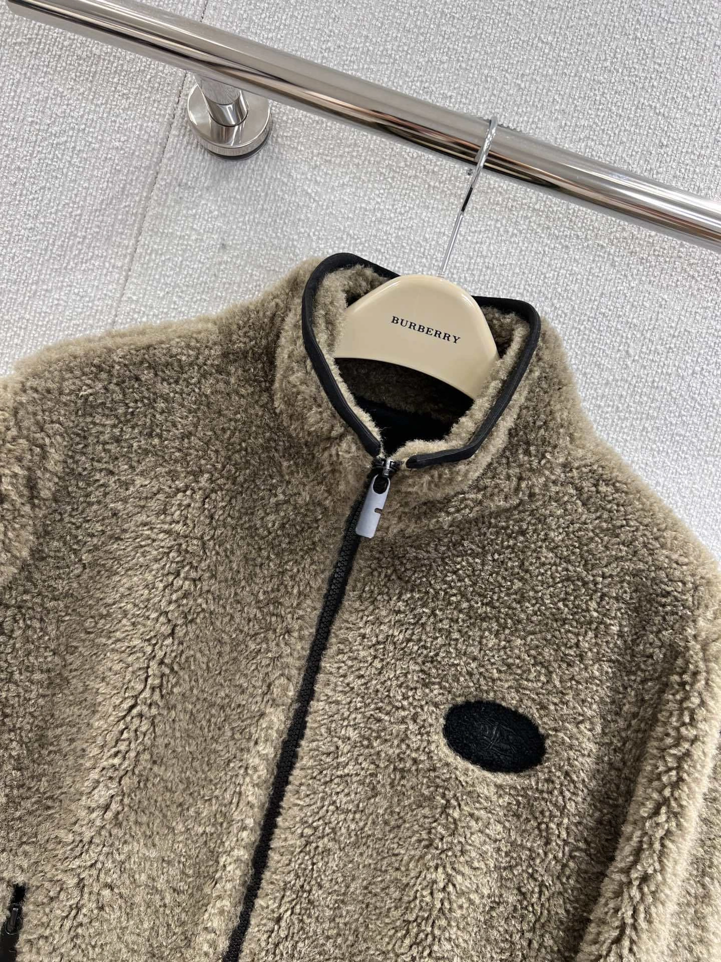 wg.luxury-- 2ur25rry wool 2colour item: E-F110J1405-2
